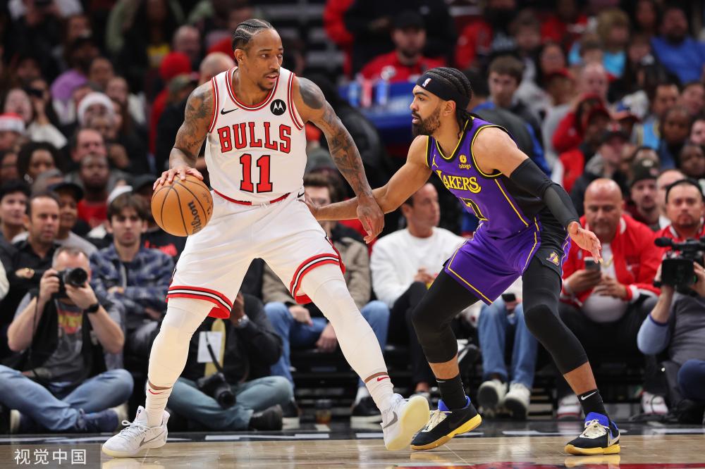 本泽马以其 本泽马以其